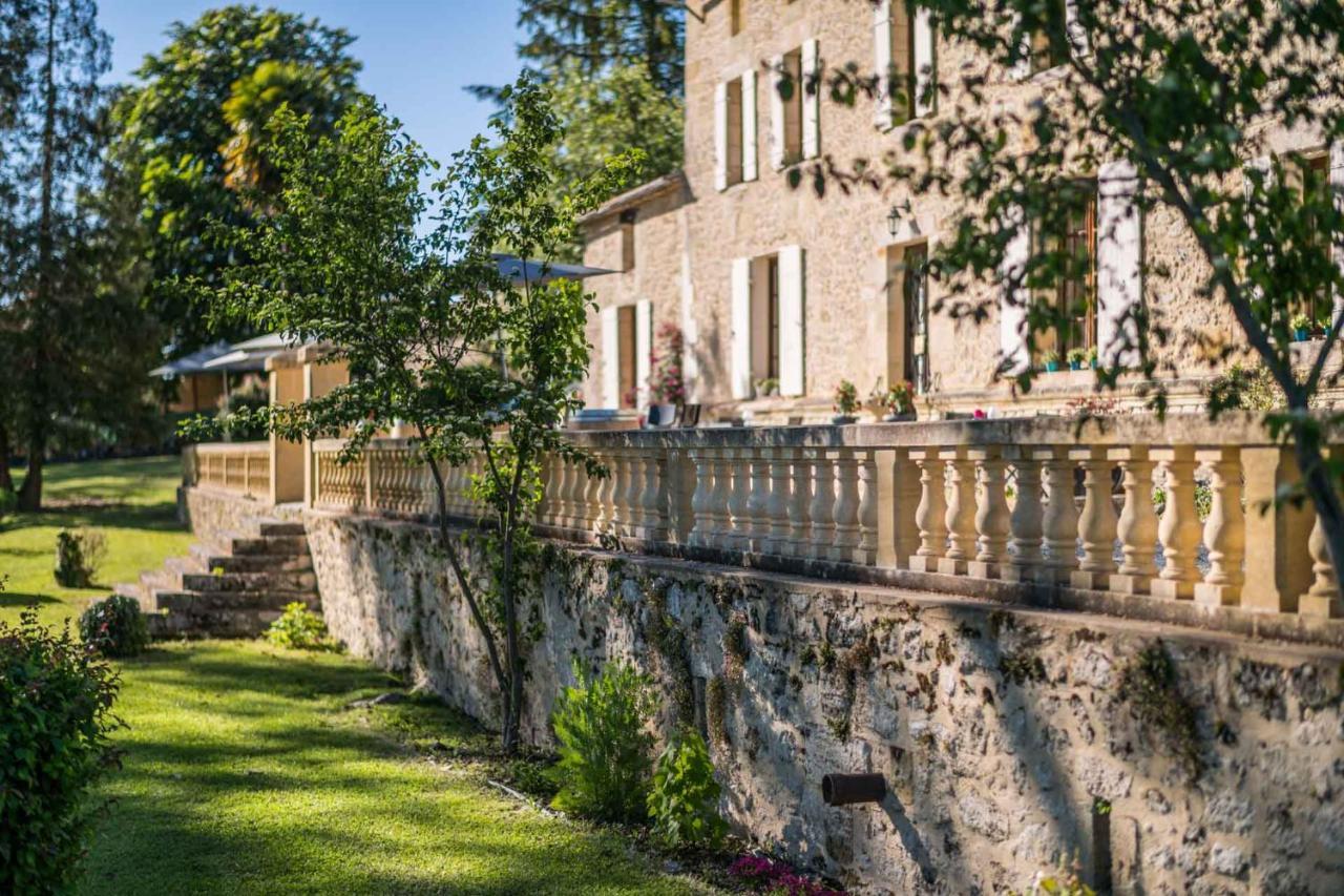 Villefranche-de-Lonchat 샤토 퓨그레니어 B&B 외부 사진