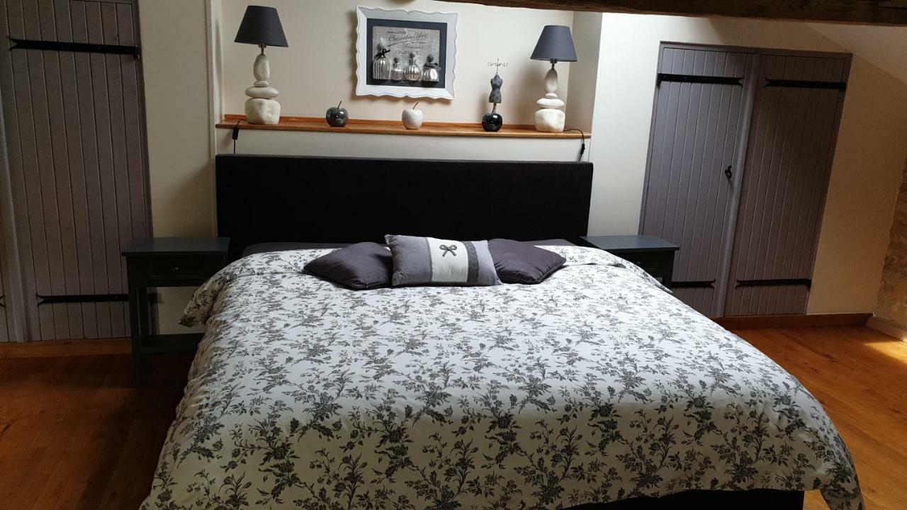 Villefranche-de-Lonchat 샤토 퓨그레니어 B&B 외부 사진