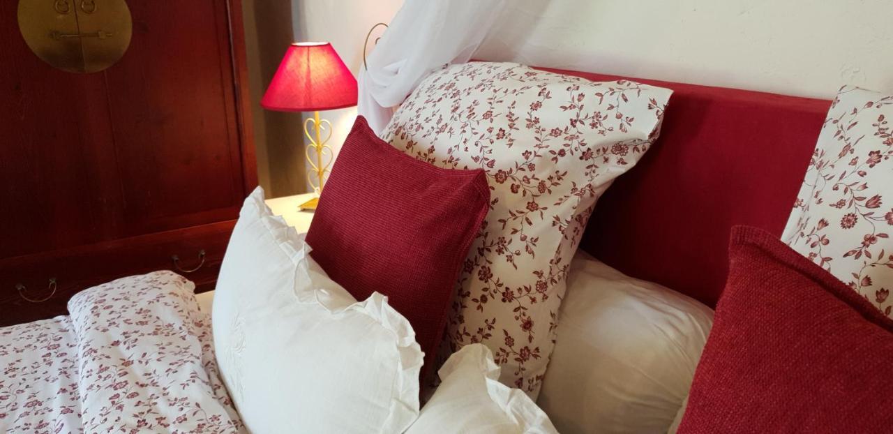 Villefranche-de-Lonchat 샤토 퓨그레니어 B&B 외부 사진